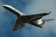 VP-CAE @ LOWW - Private Gulfstream Aerospace  GLF4 - by Delta Kilo