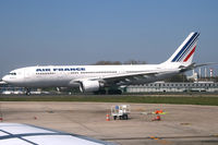 F-GZCA @ LFPG - Air France - by Christian Waser