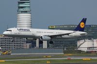 D-AIRL @ LOWW - Lufthansa - by Delta Kilo
