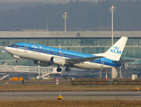 PH-BDA @ LSZH - KLM - by Christian Waser