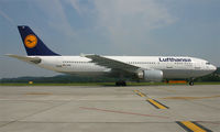 D-AIAW @ LSZH - Lufthansa - by Christian Waser