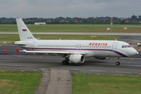 EI-DXY @ DUS - Rossiya A320 - by Luigi