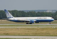 N662UA @ MUC - United - by Luigi