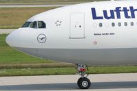 D-AIKK @ MUC - Lufthansa - by Luigi