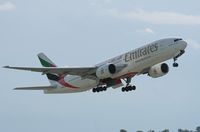 A6-EMK @ VIE - Emirates 777-200 - by Luigi