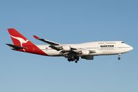 VH-OEH @ NZAA - Qantas 747-400