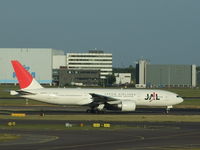 JA707J @ EHAM - taxing for takeoff - by Daniel Seaman