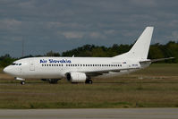 OM-ASE @ BUD - Air Slovakia Boeing 737-300 - by Yakfreak - VAP