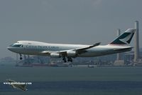 B-HUQ @ VHHH - Cathay Pacific Cargo arriving on runway 25R - by Michel Teiten ( www.mablehome.com )