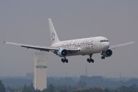 OE-LAT @ VIE - Boeing 767-31A - by Juergen Postl
