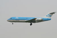 PH-KZK @ EBBR - flight KL1723 is descending to rwy 25L - by Daniel Vanderauwera