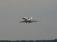 N925BC @ DTW - Falcon 50