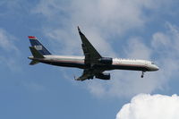 N200UU @ MCO - US Airways 757