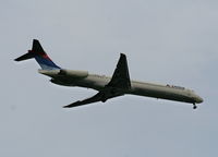 N911DL @ MCO - Delta MD-88