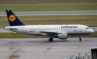 D-AILC @ VIE - Lufthansa Airbus A319-114 - by Joker767