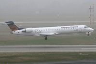 D-ACSB @ EDDL - Lufthansa CRJ700 - by Andy Graf-VAP