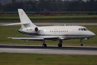 OE-HPH @ VIE - Comtel Air Dassault Falcon 2000 - by Juergen Postl