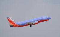 N678AA @ KSAT - Boeing 737-300