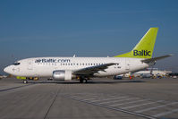 YL-BBF @ VIE - Air Baltic Boeing 737-500 - by Yakfreak - VAP