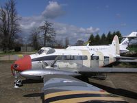 D-IFSB - DH104 Dove preserved at London Colney - by Simon Palmer