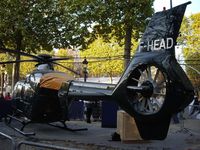 F-HEAD - on display at champs-Elysées for 100 years of GIFAS - by juju777