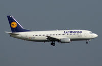 D-ABEF @ VIE - Lufthansa Boeing 737-330 - by Joker767