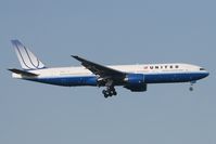 N795UA @ EDDF - United Airlines 777-200 - by Andy Graf-VAP