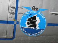 PH-PBA @ EHAM - KLM logo on PH-PBA - by Henk Geerlings