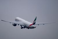 A6-ENX @ LOWW - Emirates - by Daniel Jany