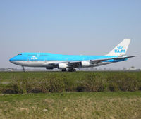 PH-BFI @ EHAM - Take off , runway 36L - by Henk Geerlings