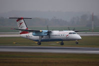 OE-LTH @ VIE - Bombardier Inc. DHC-8-314 - by Juergen Postl
