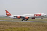 PT-MSL @ LOWW - TAM A340-500 - by Andy Graf-VAP