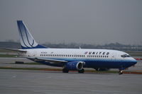 N339UA @ KORD - Boeing 737-300