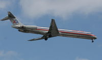 N7548A @ TPA - American MD-80