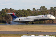 N950DL @ ORF - Delta Airlines N950DL (FLT DAL1514) from Hartsfield-Jackson Atlanta Int'l (KATL) landing on RWY 23. - by Dean Heald