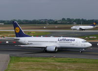 D-ABEW @ EDDL - Boeing B737-330 D-ABEW Lufthansa - by Alex Smit