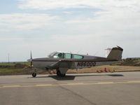 N8600Q @ KFCM - Taxiing to Runway 18. - by Mitch Sando