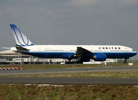 N774UA @ LFPG - Rolling for departure... - by Shunn311