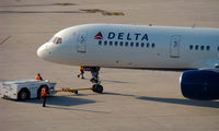 N634DL @ KTPA - Delta 757 Pushback action at TPA - by N6701