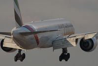 A6-ECG @ VIE - Emirates Boeing 777-300 - by Yakfreak - VAP