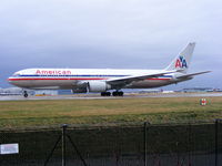 N395AN @ EGCC - American Airlines - by chris hall