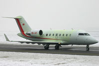 HB-JGT @ LOWG - The greenish color on the fuselage is a lot of defrosting agent - by Robert Schöberl