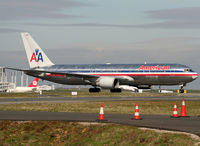 N376AN @ LFPG - Rolling for departure... - by Shunn311