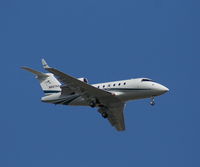 N607AX @ MCO - Challenger 600