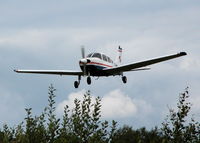 G-BIUY @ EGLK - OVER THE TREES FOR RWY 25 - by BIKE PILOT