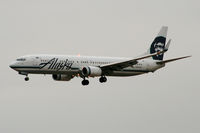 N320AS @ DFW - Alaska Airlines 737 landing at DFW - by Zane Adams