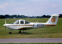 G-BGGK @ EGTK - WITH CSE AVIATION AT OXFORD  KIDLINGTON AIRPORT - by BIKE PILOT