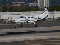 N613GA @ SMO - N613GA arriving on RWY 21 - by Torsten Hoff