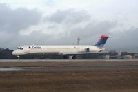 N942DL @ ATL - Delta MD-88