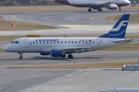 OH-LEN @ VIE - Finnair Embraer 170 - by Thomas Ramgraber-VAP